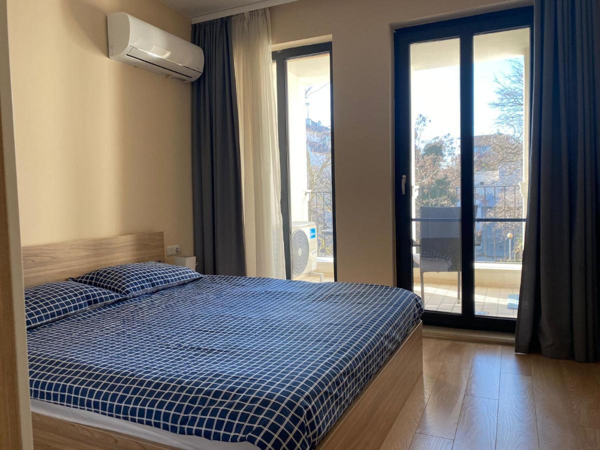 Brand New Apartment With Outdoor Swimming Pool Варна Екстериор снимка