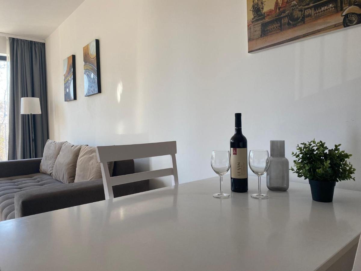 Brand New Apartment With Outdoor Swimming Pool Варна Екстериор снимка